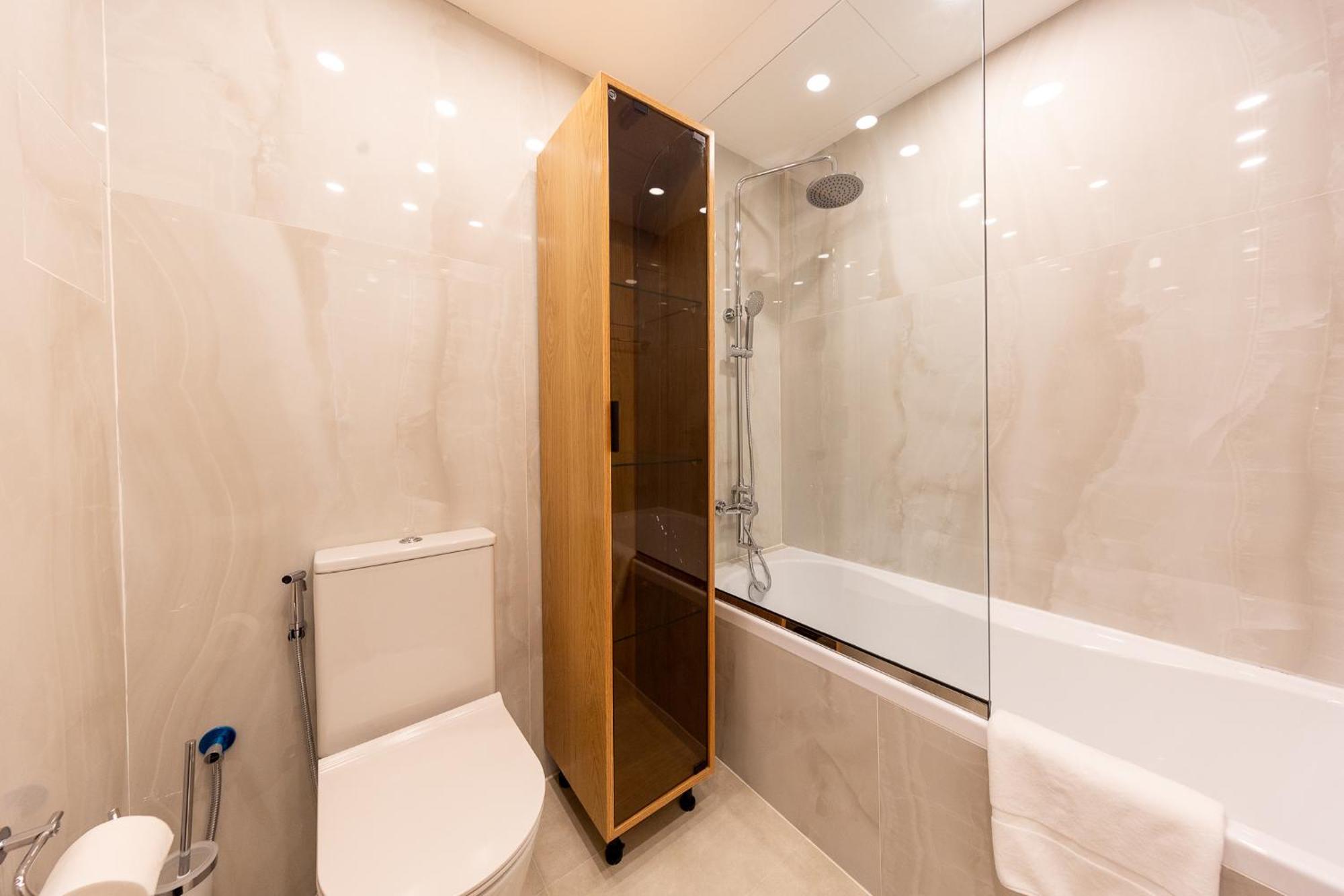 Charming Brand New 2br Close To The