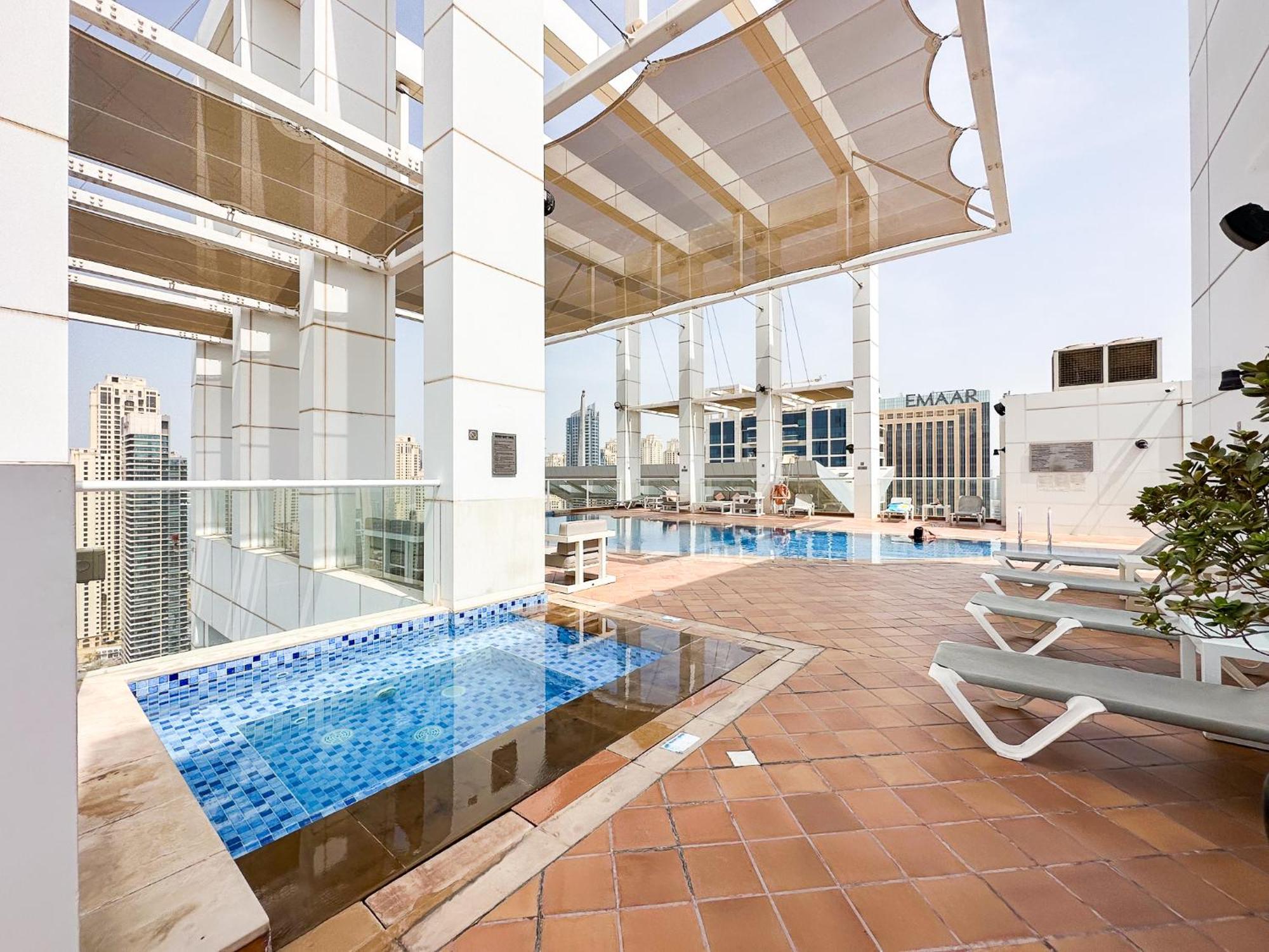 Apartment Charming Brand New 2br Close To The *