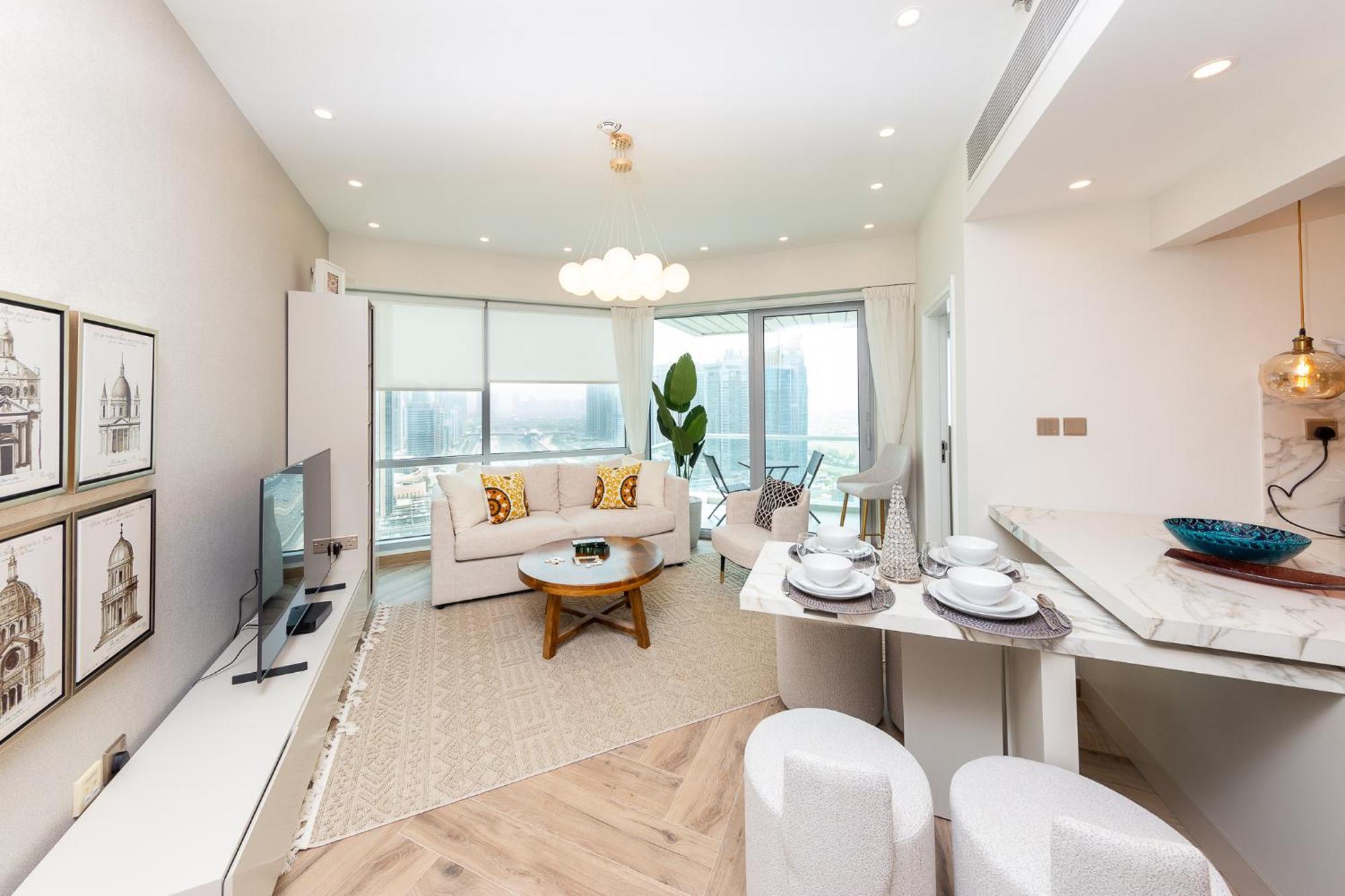 Charming Brand New 2br Close To The
