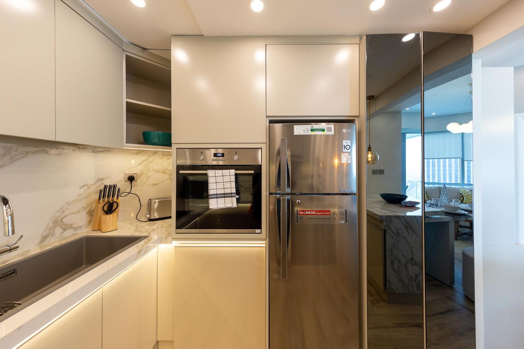Apartment Charming Brand New 2br Close To The *